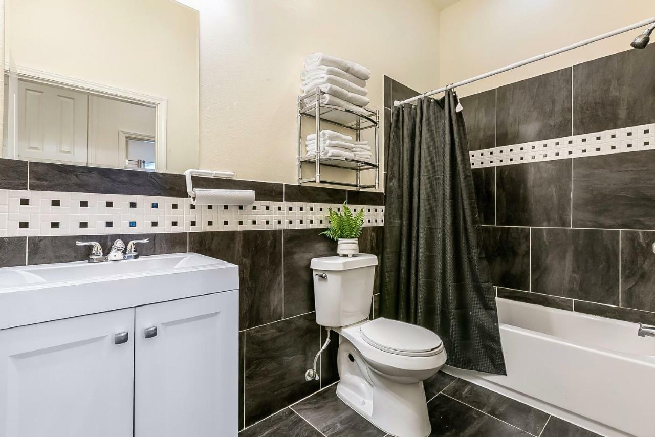 Spacious 3Br/2.5Bath Condo In Great Location New Orleans Exterior photo