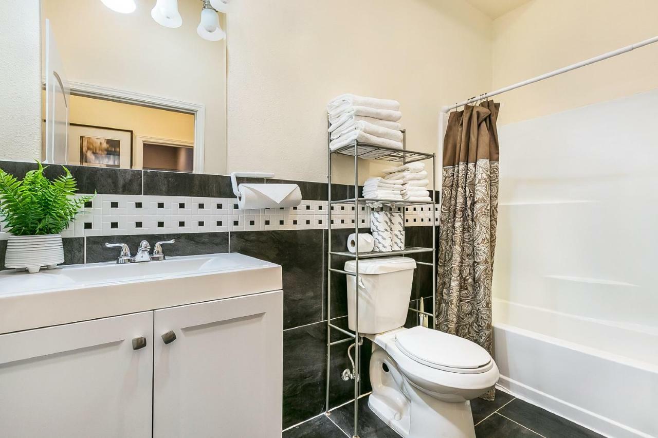 Spacious 3Br/2.5Bath Condo In Great Location New Orleans Exterior photo