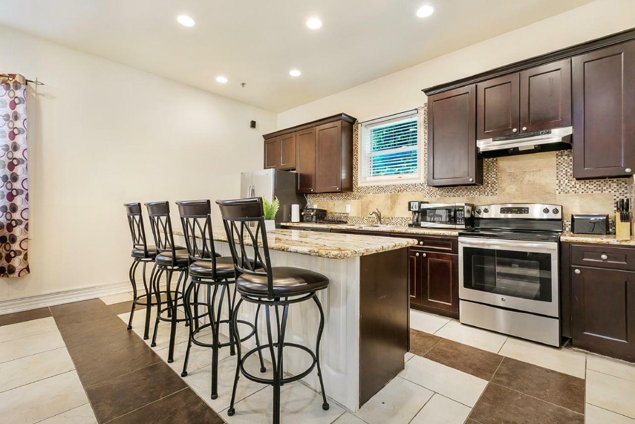Spacious 3Br/2.5Bath Condo In Great Location New Orleans Exterior photo